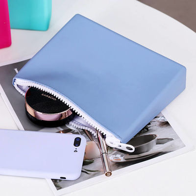 Soft and Durable Silicone Cosmetic Bag Customized Color for On-the-Go Makeup