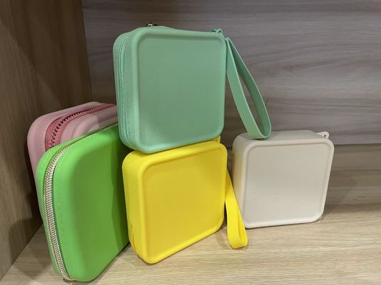 Customized 100% Food Grade Silicone Cosmetic Bag Storage Box for Makeup Accessories