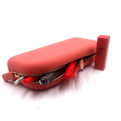Customized Logo Acceptable Cosmetic Storage Bag 2024 Hot Silicone Makeup Bag for Women