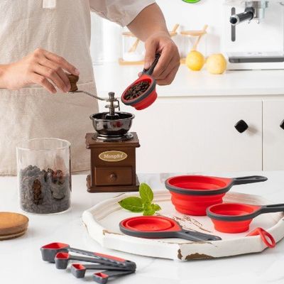 Lightweight Collapsible Measuring Cups And Spoons Set With Scale For Precise Results