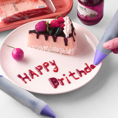 Effortlessly Decorate Cakes and Pastries with This Silicone Cake Pen 14.5*2.3 cm