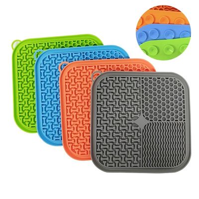 Pet Slow Feeder Silicone Lick Mat for Cats and Dogs Eco-friendly Custom Pet Bowl
